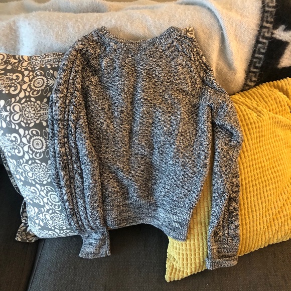 GAP sweater - Picture 2 of 2